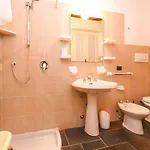 Διαμέρισμα Desenzanoloft Official Partner Homes & By Marriott Bonvoy - Penthouse Never Say Never Castle View