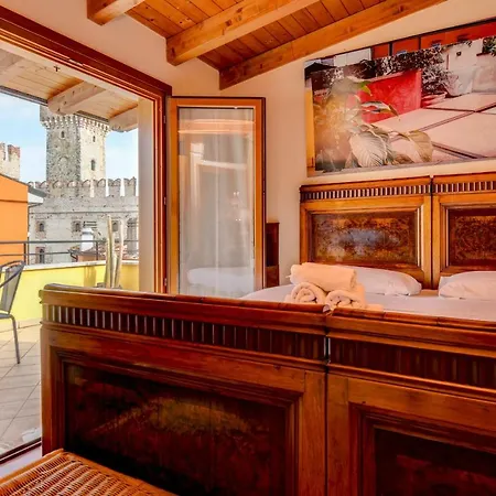 Desenzanoloft Official Partner Homes & By Marriott Bonvoy - Penthouse Never Say Never Castle View * Sirmione